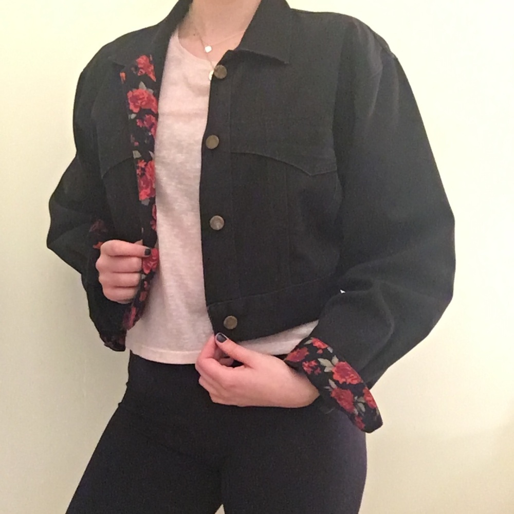 UNIQUE VINTAGE Black Jean Jacket with ROSE Detail